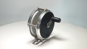 The Leonard Mills Reel. Ron kusse Maker | つるや釣具店
